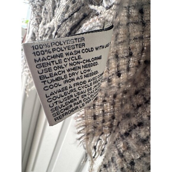 Quagga Dove Feathers Hooded Ruana for Ladies Poncho Sweater - Picture 6 of 9